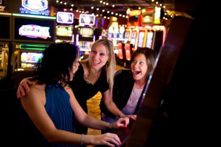 Slots Offers Mobile Casino